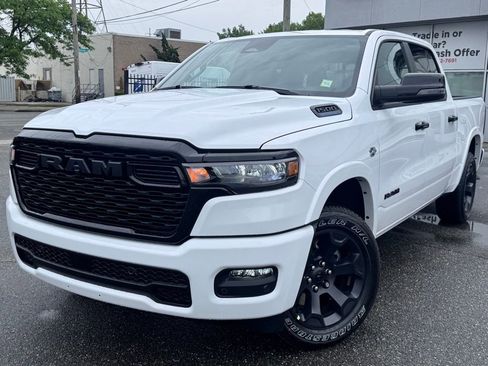 New 2026 RAM 1500 4x4 Crew Cab image 3