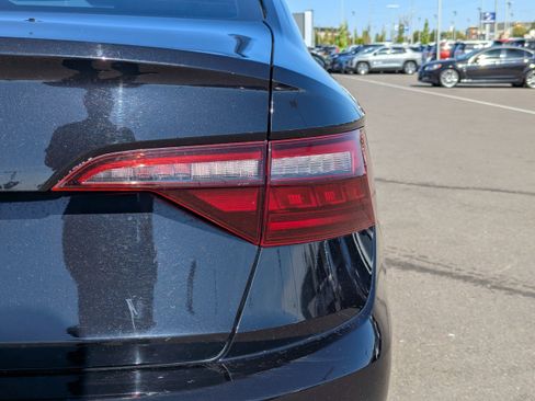Used 2021 Volkswagen Jetta R-Line FWD image 43