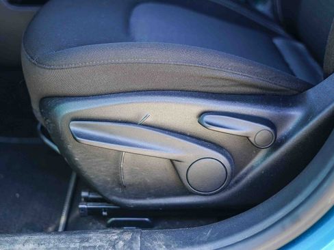 Used 2021 Jeep Renegade Latitude image 22