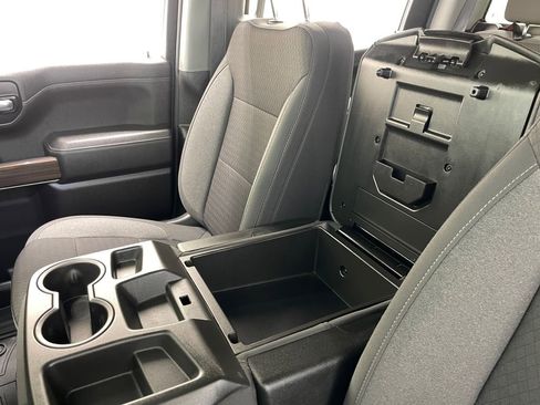 Certified 2022 Chevrolet Silverado 1500 RST w/ Redline Edition AWD/4WD image 35