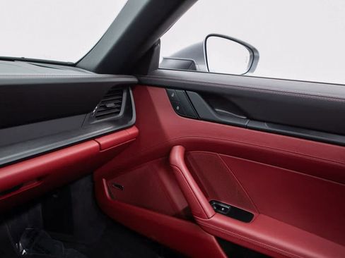 Certified 2024 Porsche 911 Carrera 4 image 25