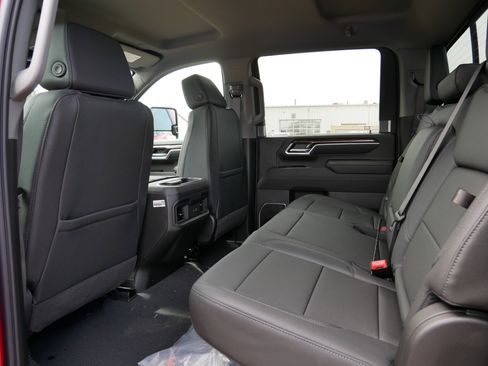 New 2026 Chevrolet Silverado 2500 LT image 12