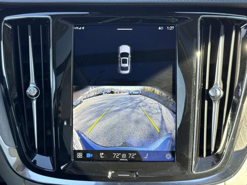 Used 2024 Volvo S60 B5 Ultimate w/ Climate Package image 11