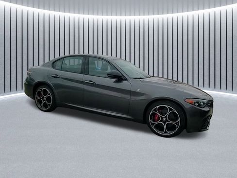 Used 2024 Alfa Romeo Giulia Ti image 3