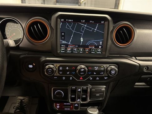 Used 2022 Jeep Gladiator Mojave w/ LED Lighting Group AWD/4WD image 28