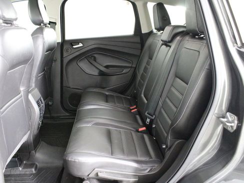 Used 2019 Ford Escape Titanium image 11