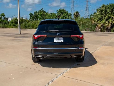 Used 2023 Acura MDX FWD w/ Technology Package image 4