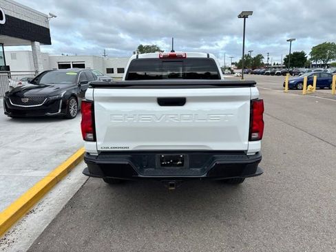 Used 2023 Chevrolet Colorado Z71 w/ Z71 Convenience Package 2 AWD/4WD image 9
