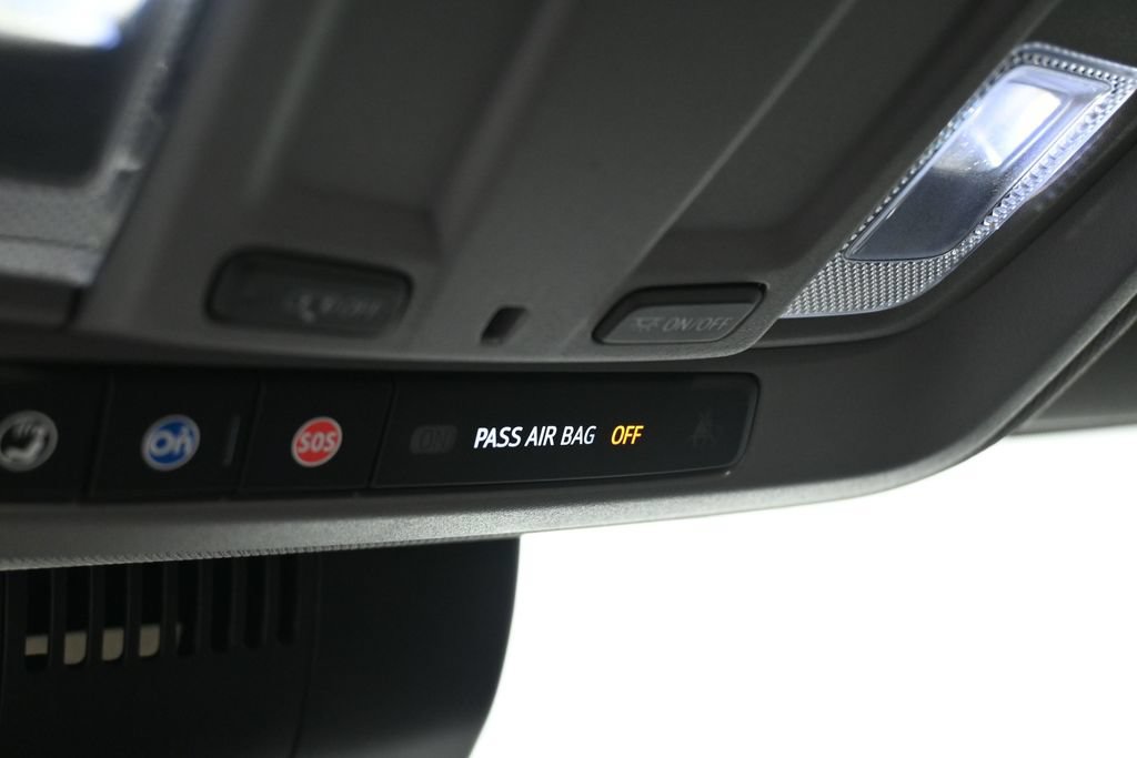 Used 2023 Chevrolet Silverado 1500 Custom AWD/4WD image 34