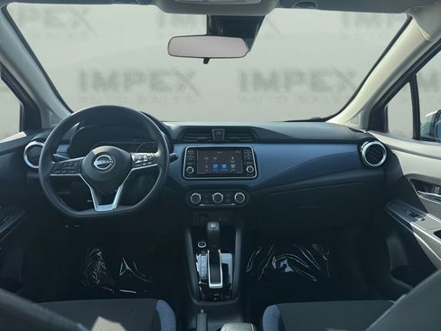 Used 2025 Nissan Versa SV image 11