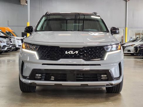 Used 2022 Kia Sorento SX image 2