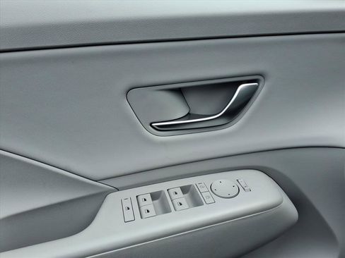 Certified 2026 Hyundai Kona SEL Premium FWD image 18