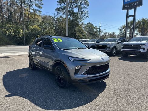 Used 2025 Buick Encore GX Sport Touring w/ Comfort Package image 10