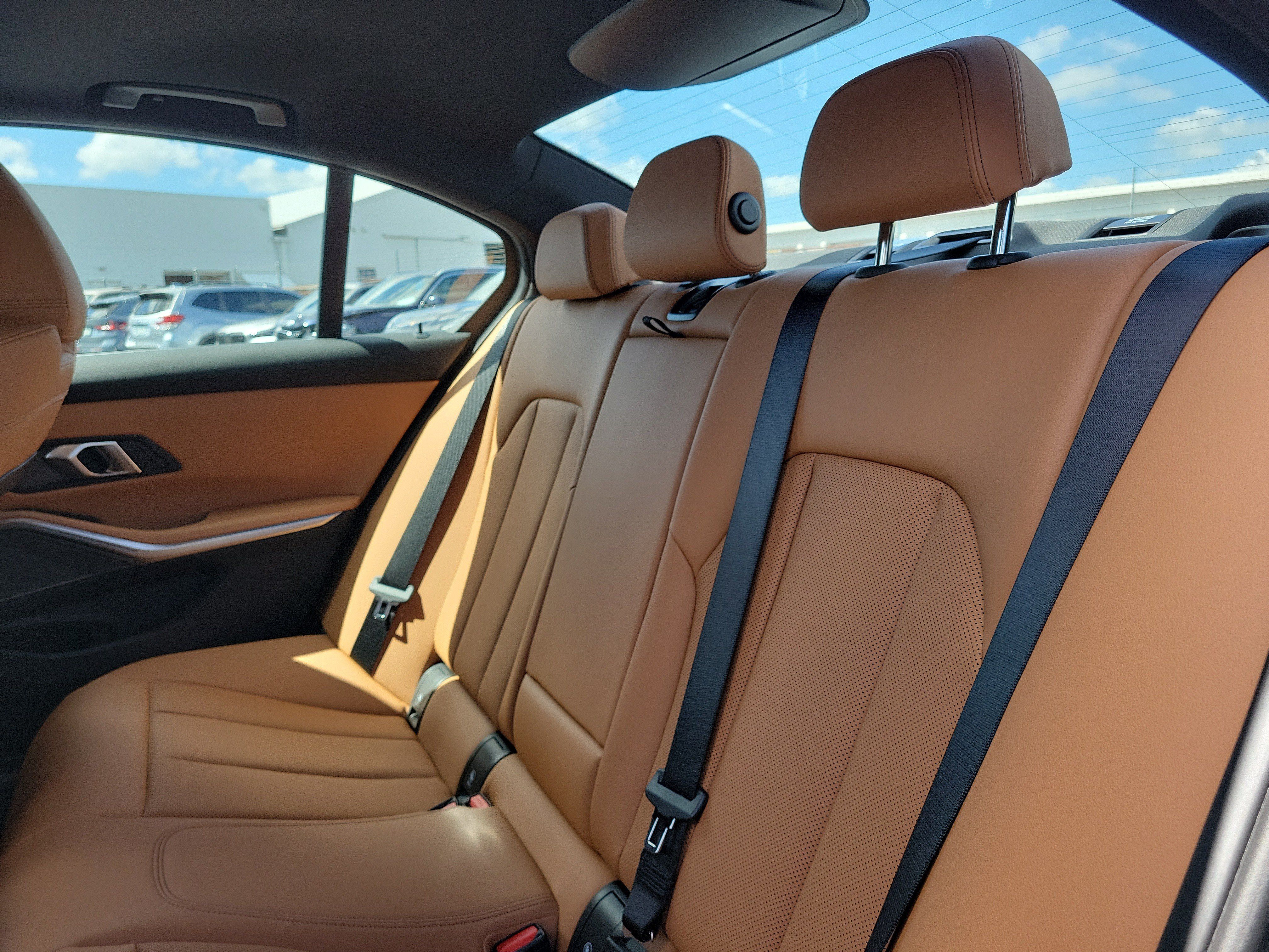 New 2026 BMW 330i Sedan w/ Convenience Package RWD image 8