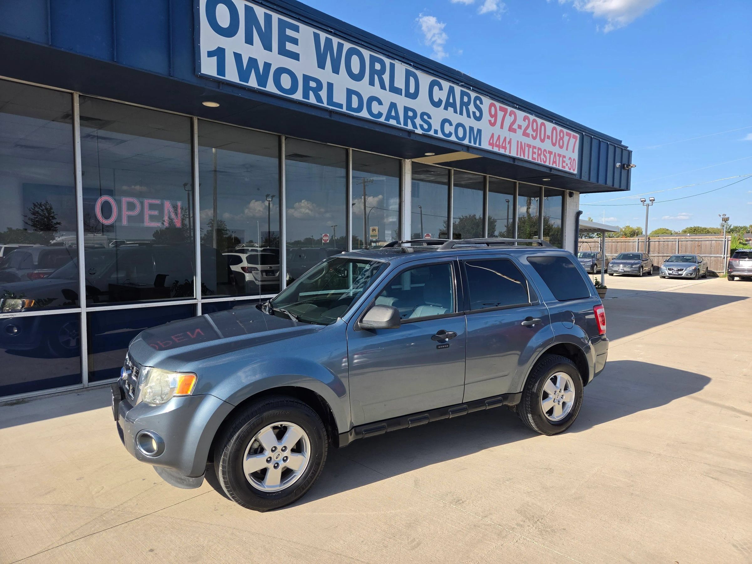 Used 2011 Ford Escape XLT w/ 202A Rapid Spec Order Code FWD image 1