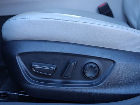 Used 2023 Toyota Camry XLE image 22