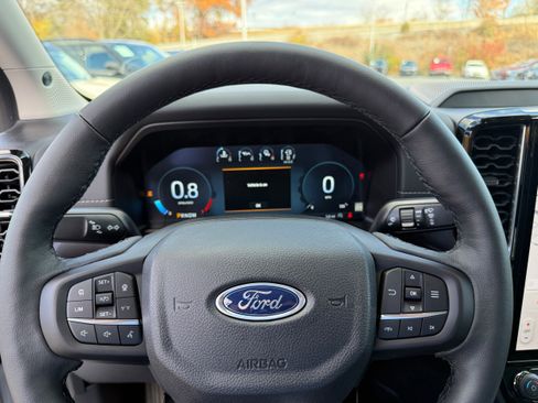 New 2025 Ford Ranger Lariat w/ Chrome Accent Package image 18