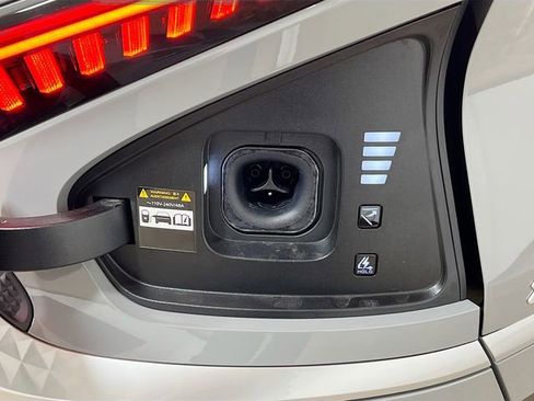 New 2025 Kia EV6 Light image 34