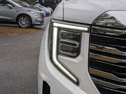 New 2026 GMC Sierra 1500 SLT w/ SLT Premium Plus Package image 11