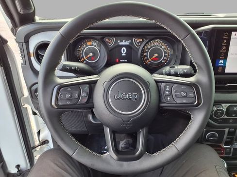 Certified 2025 Jeep Wrangler Unlimited Sport AWD/4WD image 14