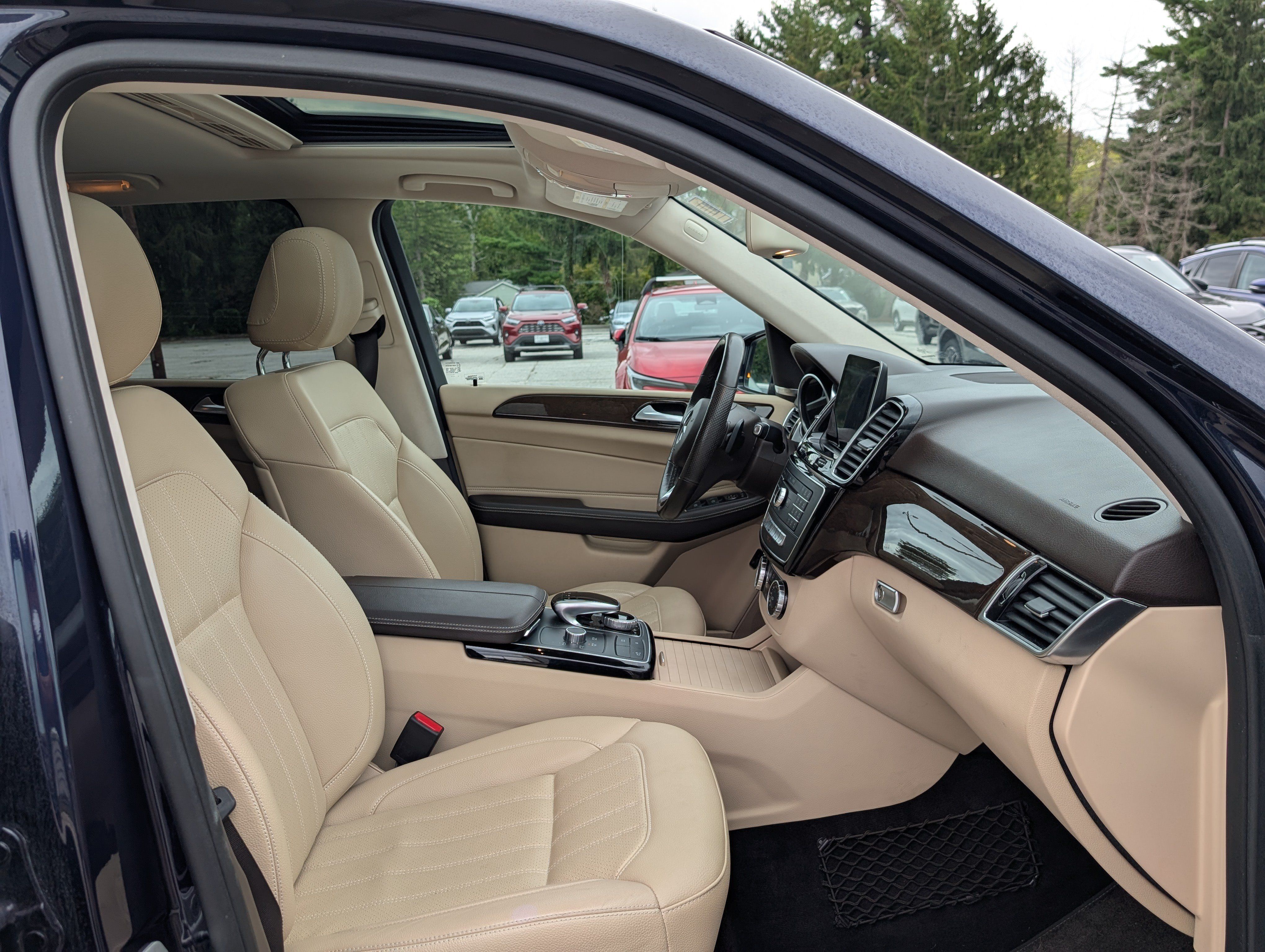 Used 2018 Mercedes-Benz GLE 350 4MATIC image 11
