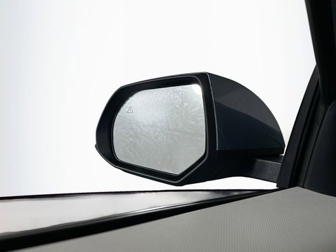 Used 2024 Hyundai Ioniq 5 SE image 16