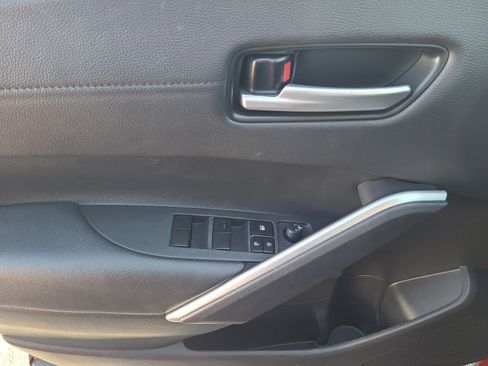 Certified 2024 Toyota Corolla Cross XLE image 26