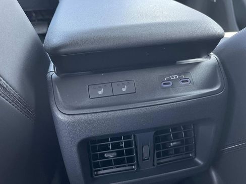 New 2026 Subaru Uncharted AWD image 17