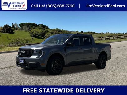 New 2025 Ford Maverick Lariat w/ Black Appearance Package