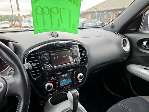 Used 2017 Nissan Juke SV image 31