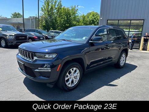 Used 2023 Jeep Grand Cherokee Limited AWD/4WD image 8