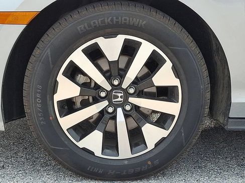 Used 2025 Honda Odyssey EX-L image 28