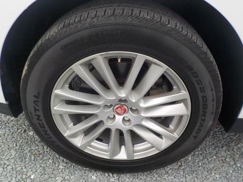 Used 2019 Jaguar F-PACE Prestige image 44