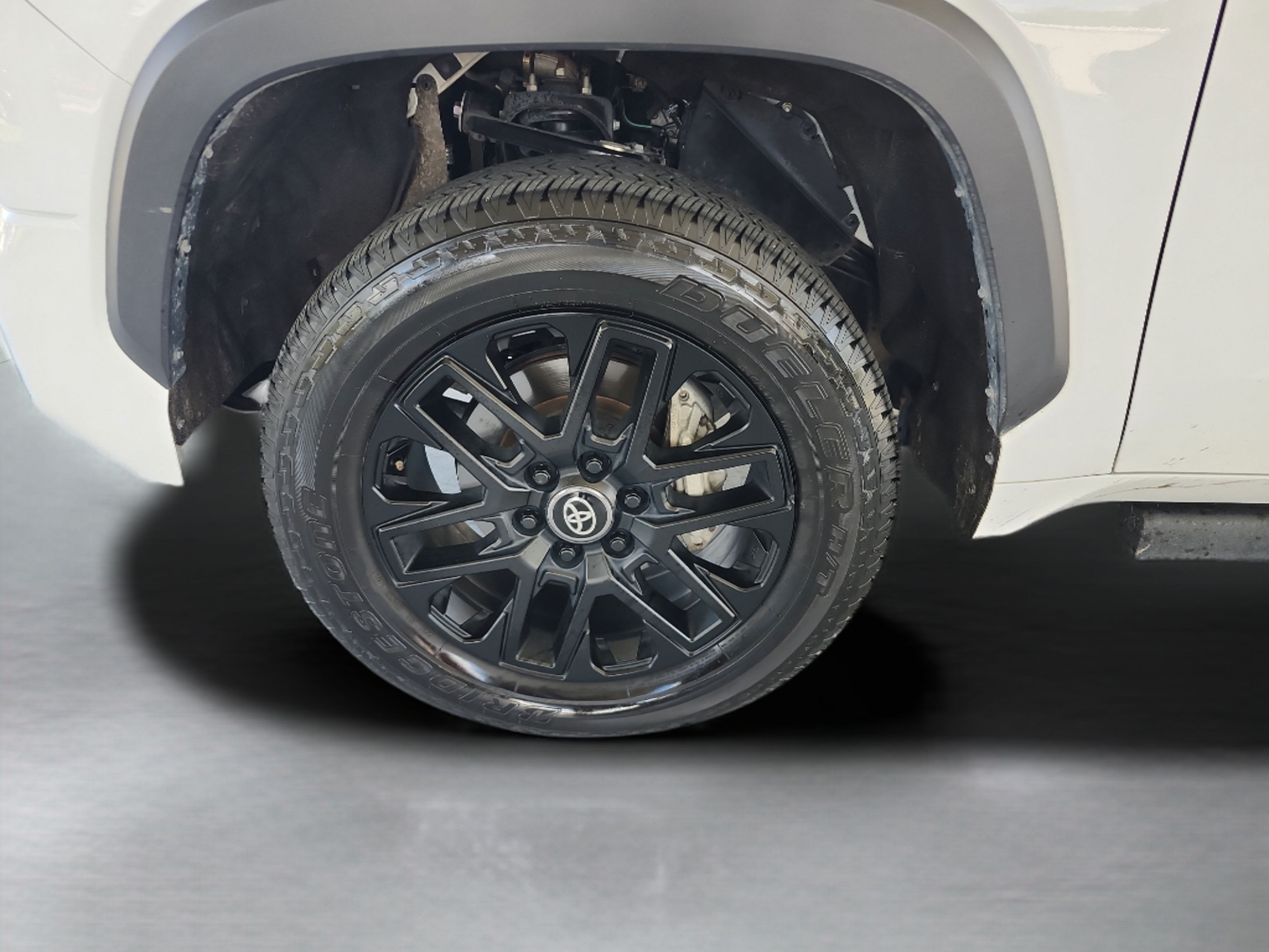 Used 2025 Toyota Tundra SR5 AWD/4WD image 29