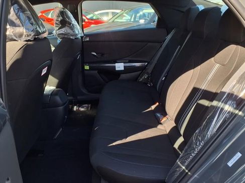 Used 2026 Hyundai Elantra Sport FWD image 7