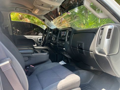 Used 2017 Chevrolet Silverado 2500 LT AWD/4WD image 15