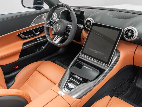 Used 2026 Mercedes-Benz SL 55 AMG 4MATIC image 29