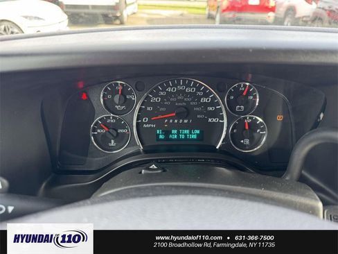 Used 2024 Chevrolet Express 2500 Work Van w/ Driver Convenience Package image 23