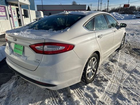 Used 2014 Ford Fusion SE image 7