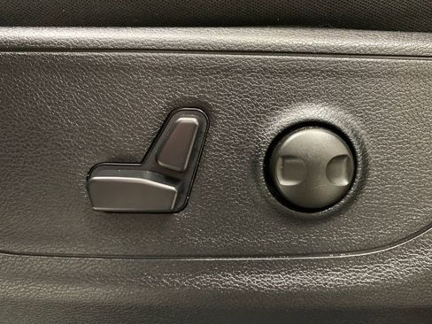 Used 2025 RAM 1500 Big Horn image 5