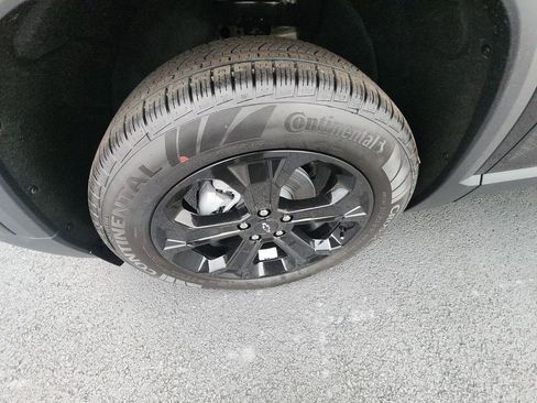 New 2026 Chevrolet Equinox LT w/ Convenience Package II image 10