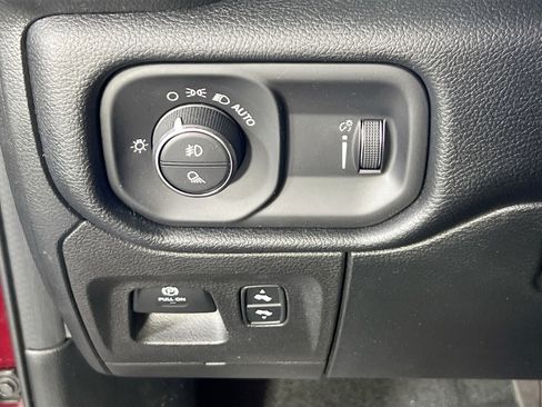 Used 2022 RAM 1500 Big Horn image 10