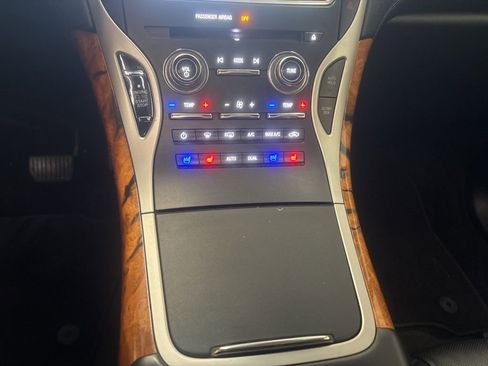 Used 2016 Lincoln MKX Reserve image 22