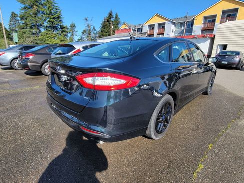 Used 2014 Ford Fusion SE image 4