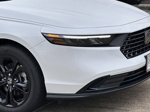 New 2025 Honda Accord SE image 4