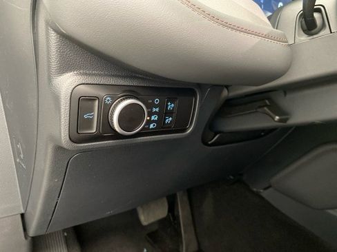 New 2025 Ford Explorer Active image 19