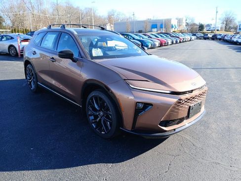 New 2025 Toyota Crown Signia Limited image 1