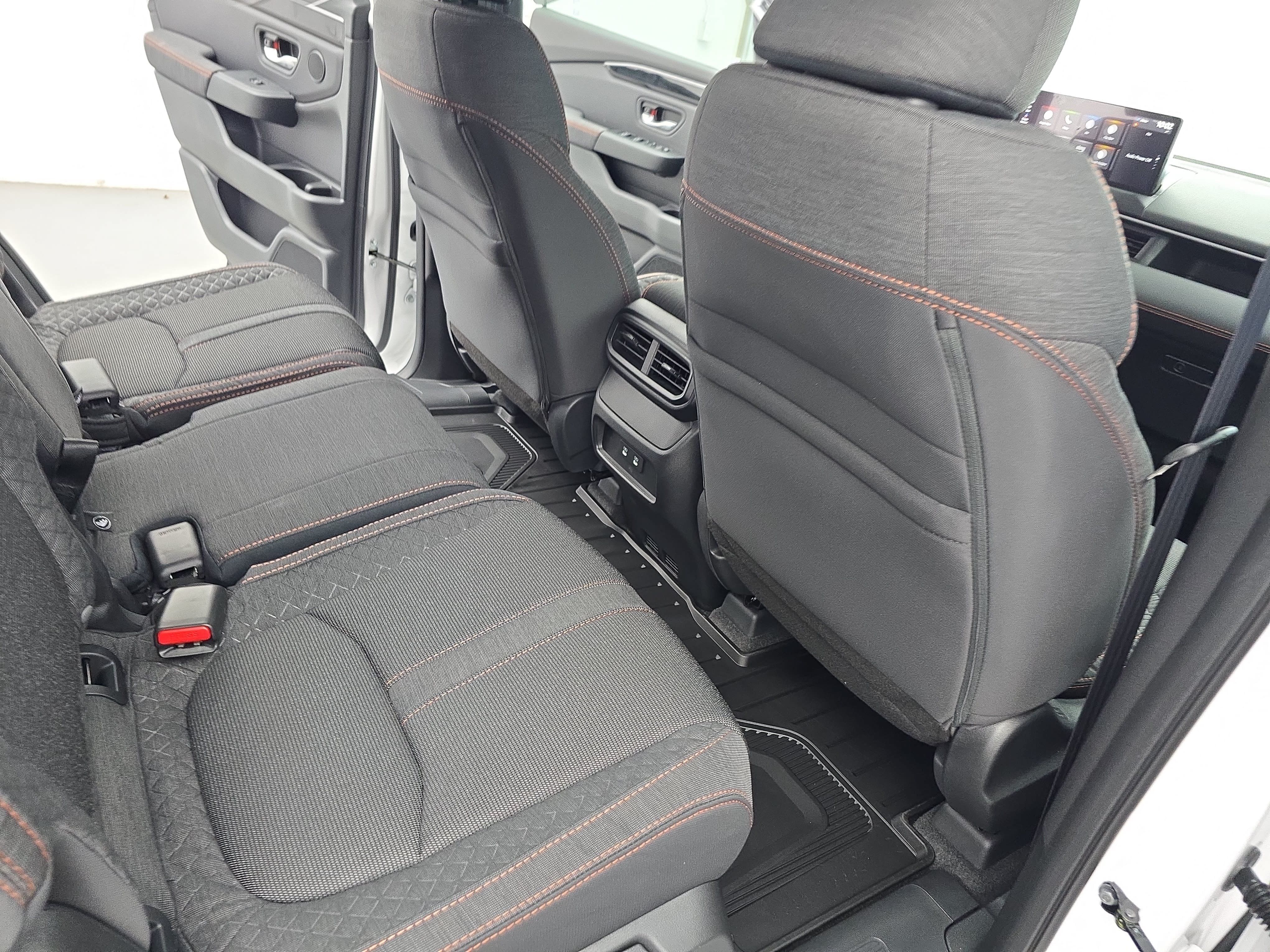 New 2026 Honda Pilot Sport image 11