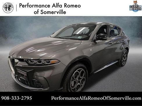 Used 2024 Alfa Romeo Tonale Ti w/ Premium Interior Package image 1