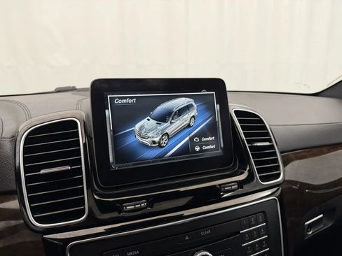 Used 2017 Mercedes-Benz GLS 450 4MATIC image 30